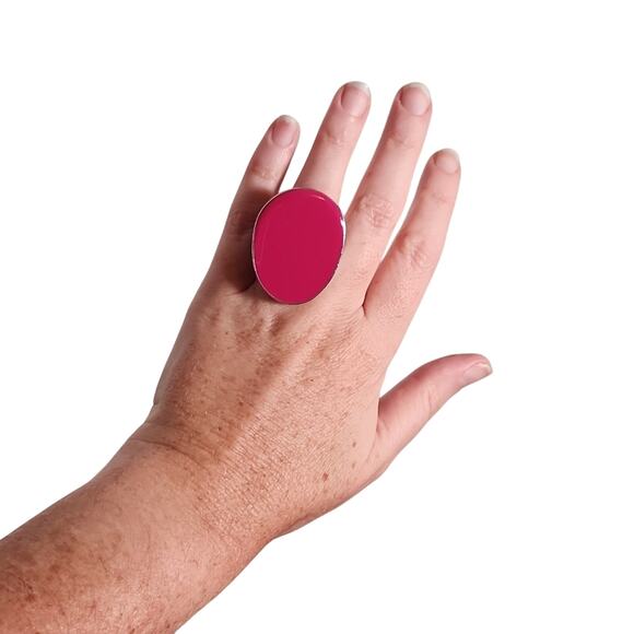 Fuchsia Egg Shaped Silver Ring, Size 7 - Picture 1 of 8